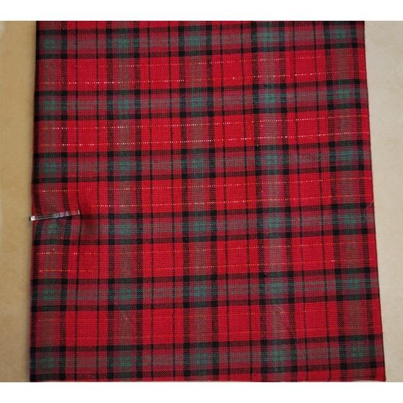 Cotton Fabric Red Green Plaid with Metallic Thread 25"x45" Quilting Sewing - Picture 4 of 6